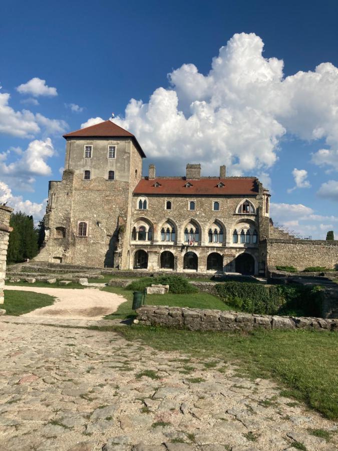 Apartman-Donau Tat Екстер'єр фото