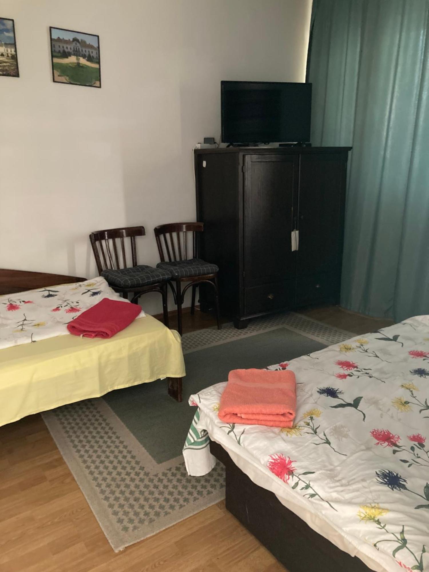Apartman-Donau Tat Екстер'єр фото