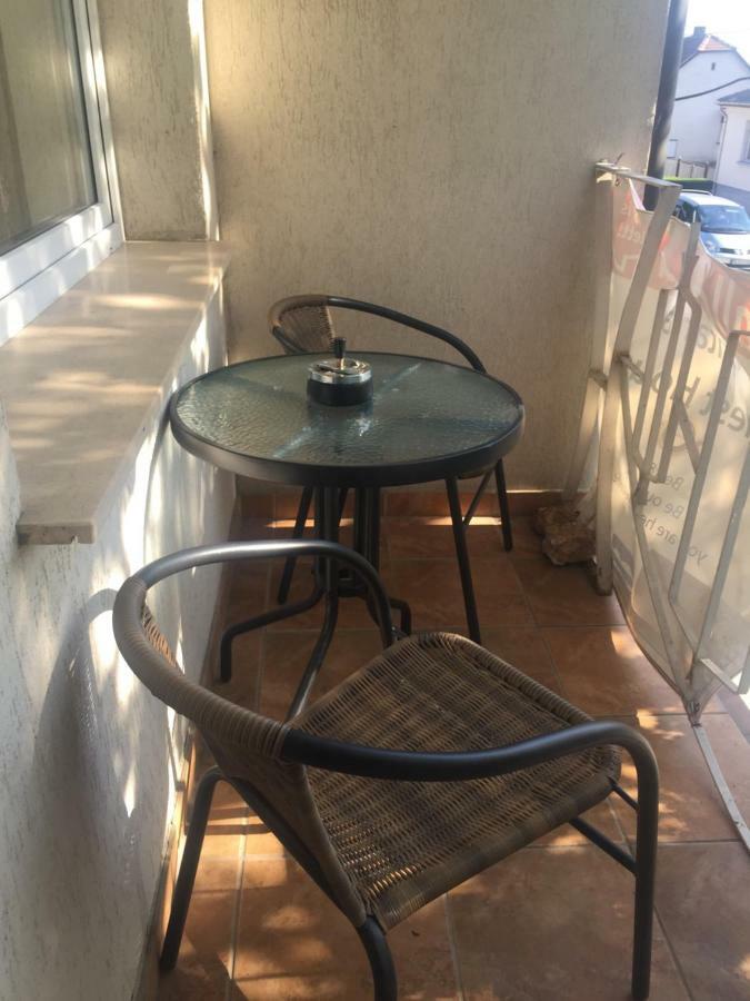 Apartman-Donau Tat Екстер'єр фото